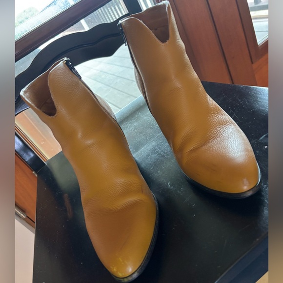 CHARLOTTE STONE size 9 mustard yellow booties - Picture 11 of 16